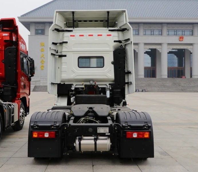SHACMAN Trator X3000 CUMMINS 420HP 6X4 4x2 Trator de caminhão para venda