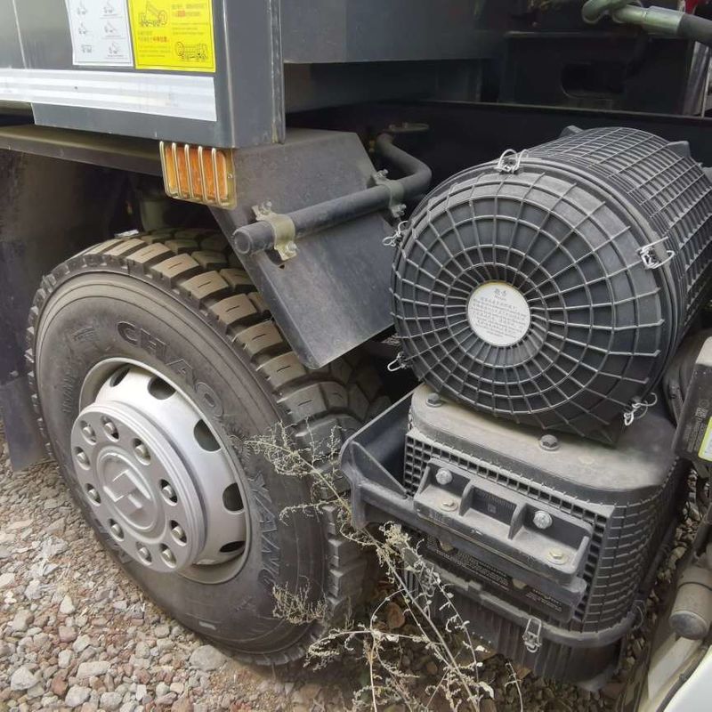 Caminhão pesado de 14 pés de altura equipado com freios aéreos e suspensão de viagem aérea