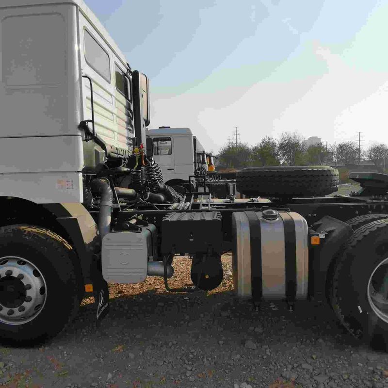 Rojo SHACMAN F3000 375HP Euro V 6 rodas Tractor Head 4x2 Weichai Motor