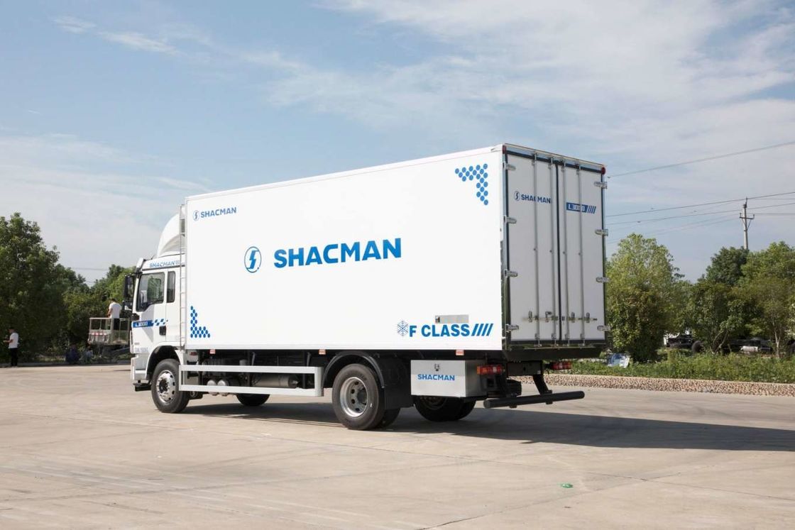 SHACMAN L3000 Van Cargo Camião 4x2 340hp Caminhão de caminhão 290hp Euro II Branco 6 rodas Caminhão de carga