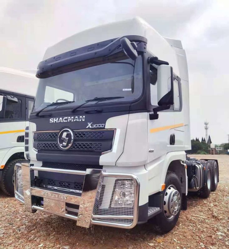 Caminhão Trator SHACMAN X3000 6x4 EuroV 480HP Branco, Cabeça Tratora com Cabine de Teto Alto Estendida e Tanque de Combustível de 400L
