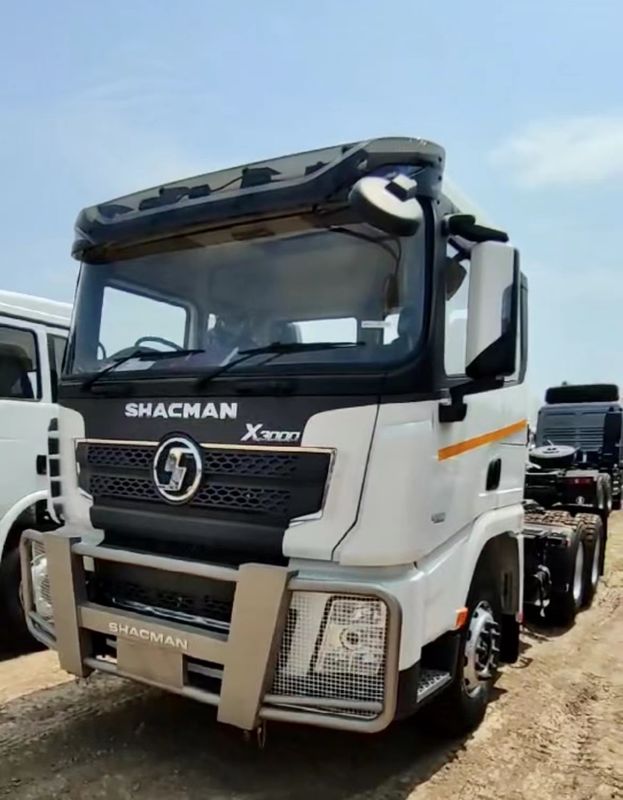 Cabeça de tractor Euro 3 10 Wheelers SHACMAN 450hp X3000 6*4 Tractor Truck usado Construção de transportes