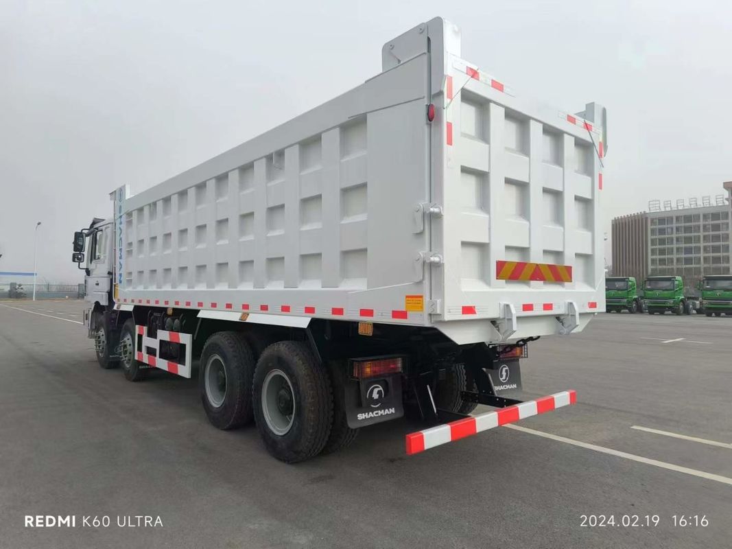450HP venda direta de fábrica Shacman X3000 8 * 4 caminhão de torneira novo 12 Wheeler Dump Truck