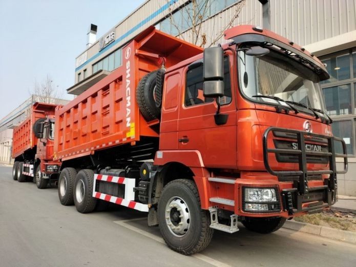 Neon Red Heavy Dump Truck Collision Mitigation System 25T Capacidade 6x6 6x4 8x4 Drive Tipo 12 Rodas 1800 3200 1350mm Wheel